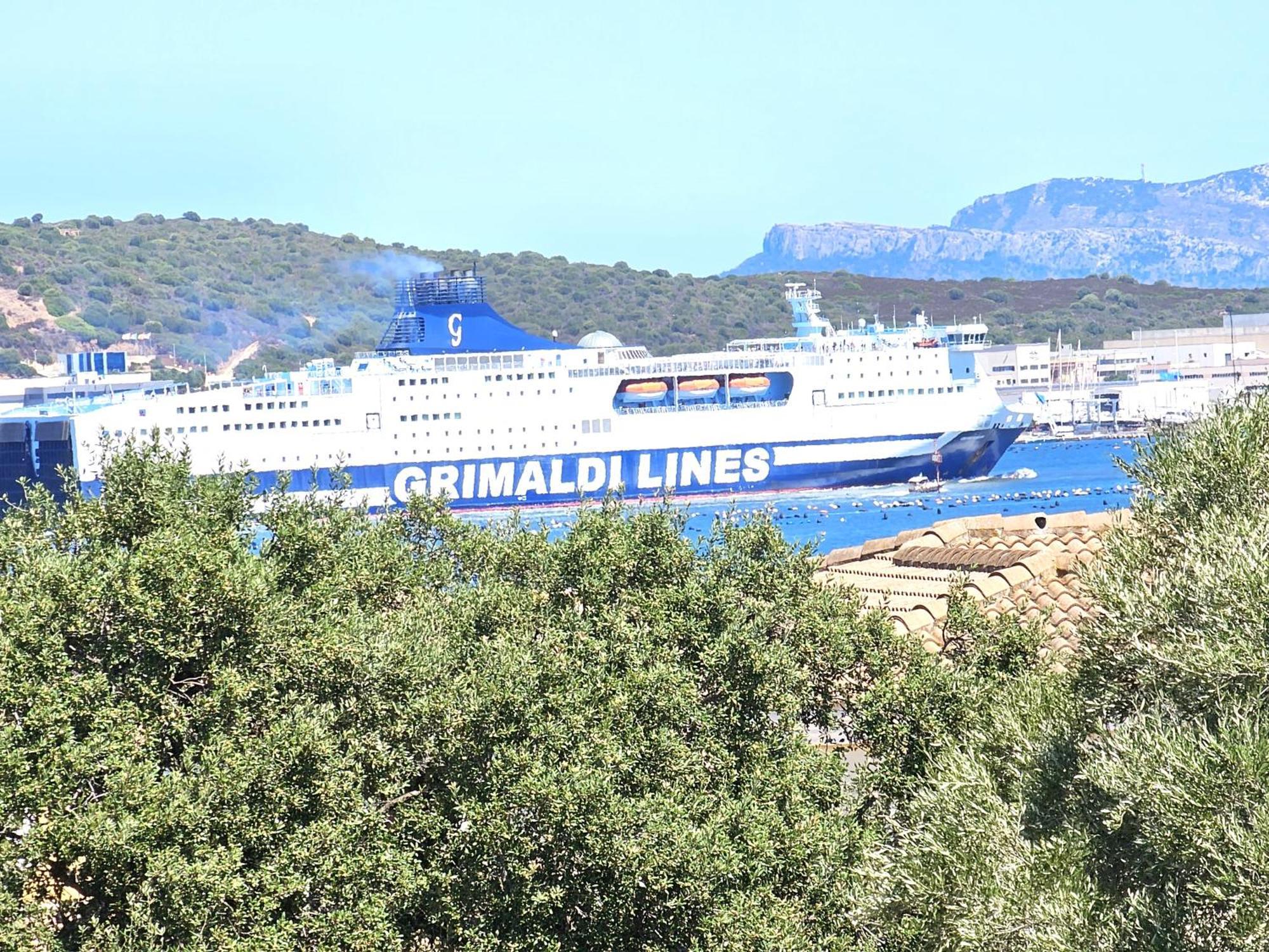Olbia 53-11 Cin R3659 Apartment ภายนอก รูปภาพ